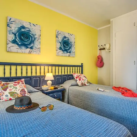 Y2f Pool View And Next To The Beach! Very Central!!! Apartmanhotel *