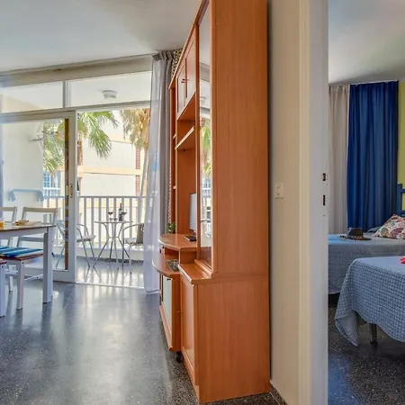 מלון דירות Y2f Pool View And Next To The Beach! Very Central!!! *