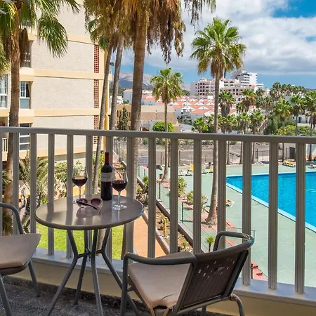 מלון דירות Y2f Pool View And Next To The Beach! Very Central!!!
