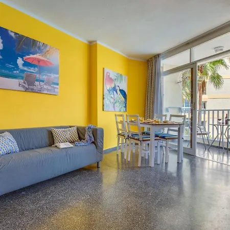 מלון דירות Y2f Pool View And Next To The Beach! Very Central!!!